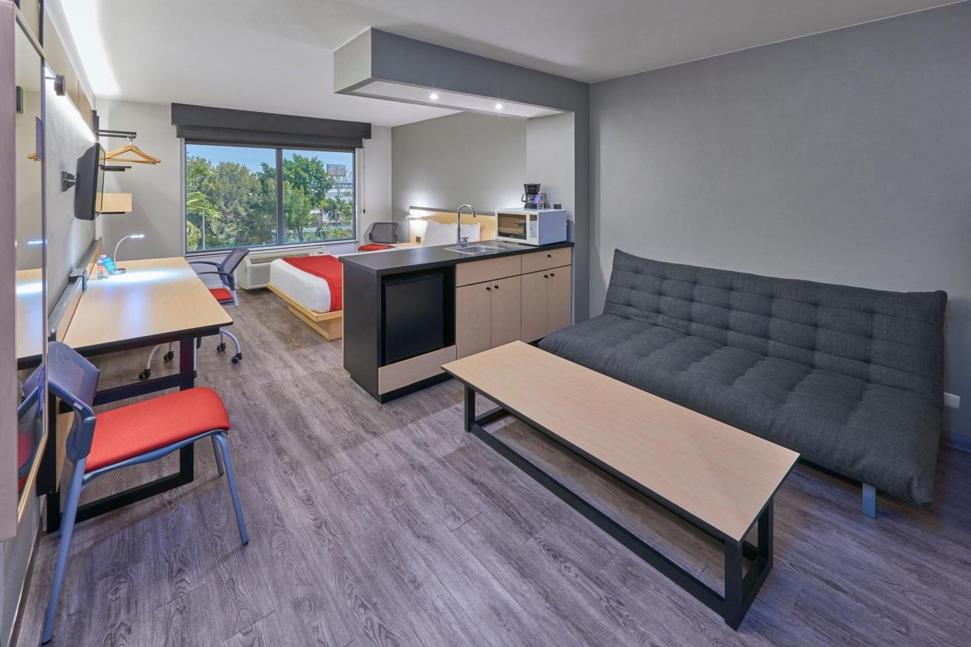City Express By Marriott Irapuato Eksteriør bilde
