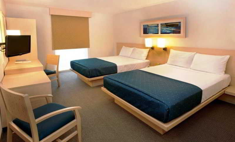City Express By Marriott Irapuato Eksteriør bilde