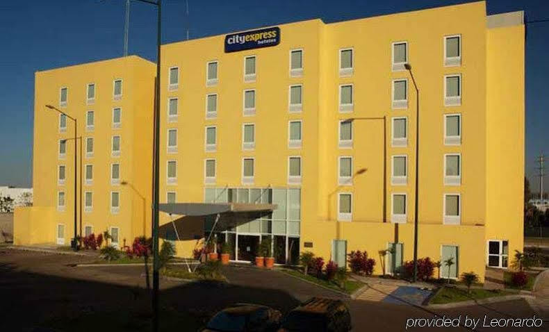 City Express By Marriott Irapuato Eksteriør bilde